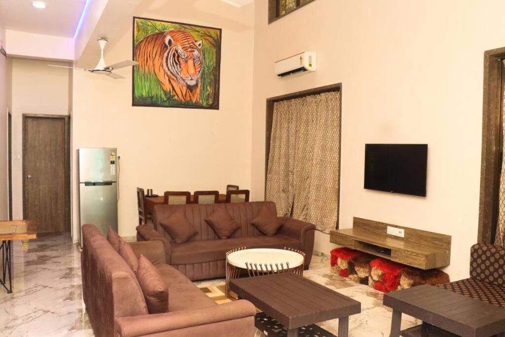 Gk Beach House 5Bhk Pvt Pool Bombaim Exterior foto