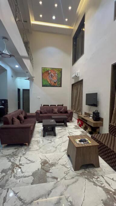 Gk Beach House 5Bhk Pvt Pool Bombaim Exterior foto